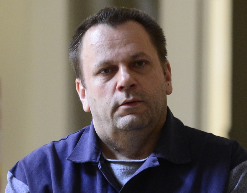 Exekutor Jozef Višváder. Exekutor Jozef Višváder.