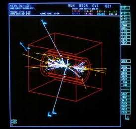 Záznam rozpadu bosonu Z v detektoru UA v CERN.