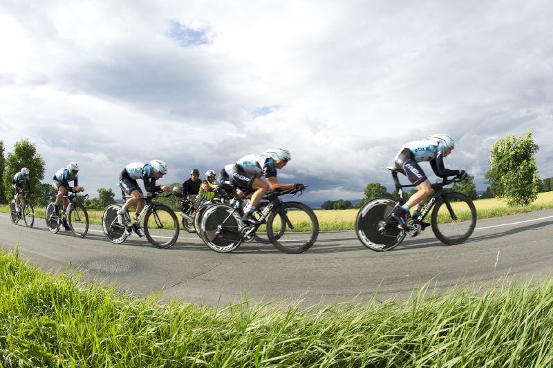 Jezdci cyklistické stáje ETIXX-iHNed. Jezdci cyklistické stáje ETIXX-iHNed.