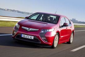 Milionový Opel Ampera.