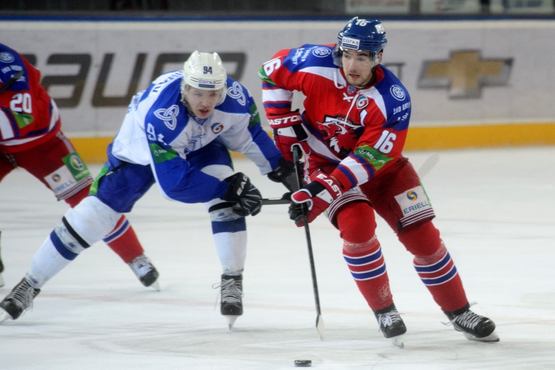 Zprava Michal Birner z HC Lev Praha a Bogdan Jakimov z Nižněkamsku.