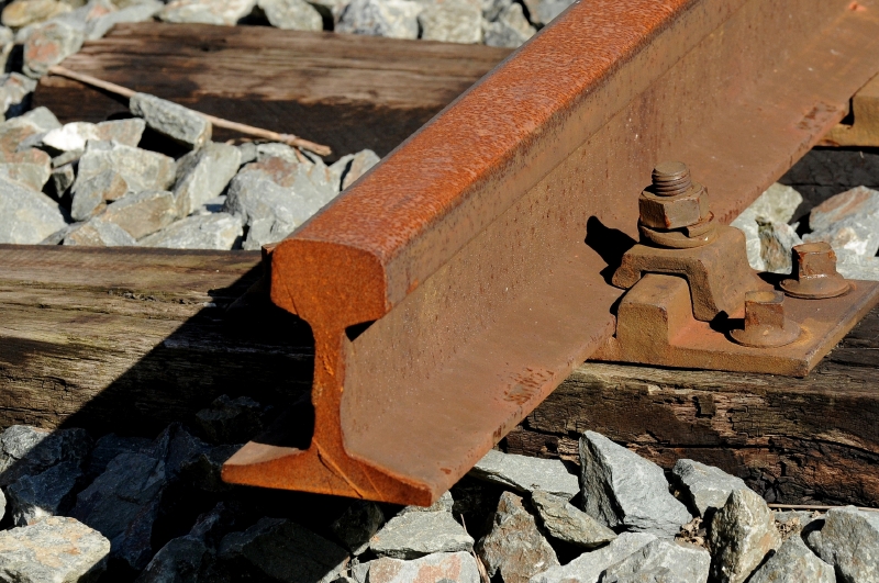 Policisté zajistili 80 kg mědi pocházejících ze železnice (ilustrační foto).