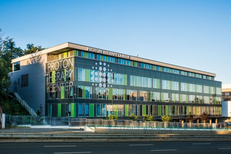 Proton Therapy Center v Praze.