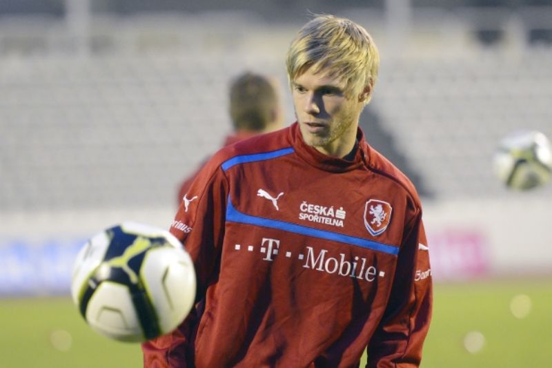 U remízy české dvacítky s Německem byl i stoper Chelsea Tomáš Kalas.