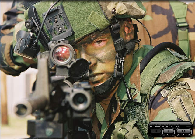 Američtí bojovníci budoucnosti? Také Land Warrior zůstal na půli vývojové cesty. 