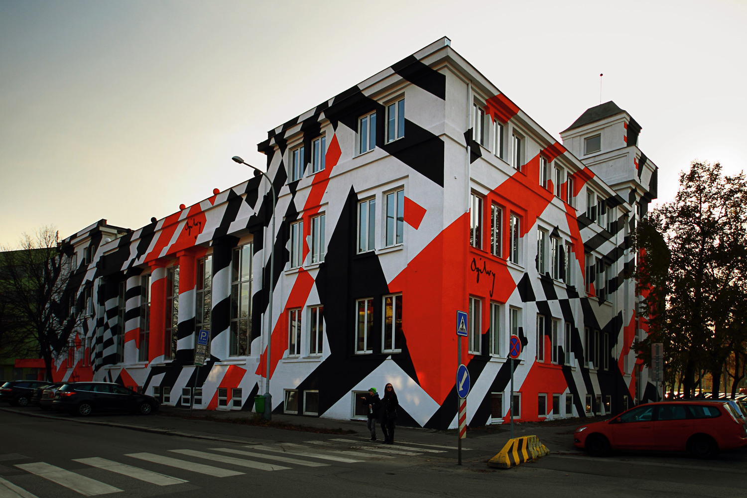 Sídlo agentur Ogilvy a Geometry Global.