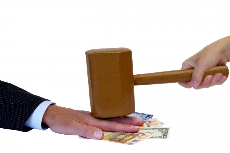 Řecké defraudanty většinou Brusel přes prsty neklepne. Řecké defraudanty většinou Brusel přes prsty neklepne.