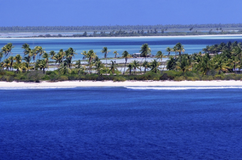 Průměrná nadmořská výška Kiribati je dva metry.