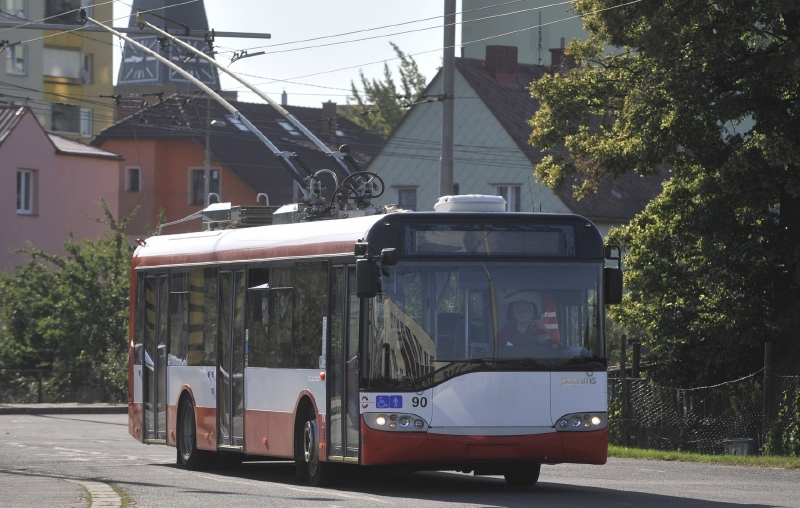 Opava vyčísluje škody po požáru haly dopravního podniku. Opava vyčísluje škody po požáru haly dopravního podniku.