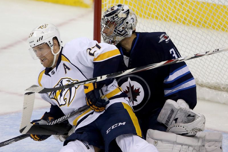 Ondřej Pavelec svůj Winnipeg k výhře nedovedl.
