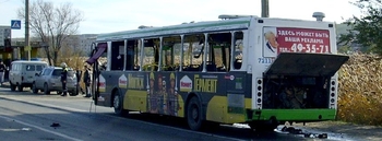 Muslimská atentátnice změnila autobus v hrob.