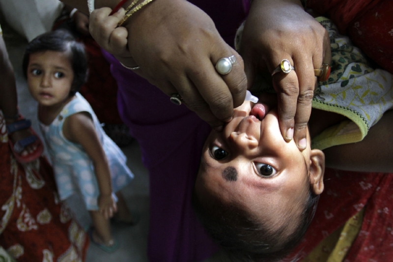 Třiadvacet dětí zemřelo na následky otravy pesticidy. Z vraždy byla obviněná ředitelka školy (ilustrační foto). Třiadvacet dětí zemřelo na následky otravy pesticidy. Z vraždy byla obviněná ředitelka školy (ilustrační foto).
