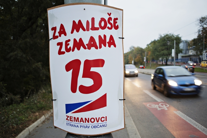 Předvolební plakát Strany právo občanů Zemanovci.