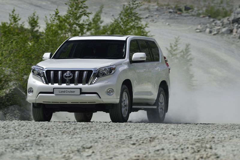 Modernizací Land Cruiser o terénní schopnosti nepřišel.
