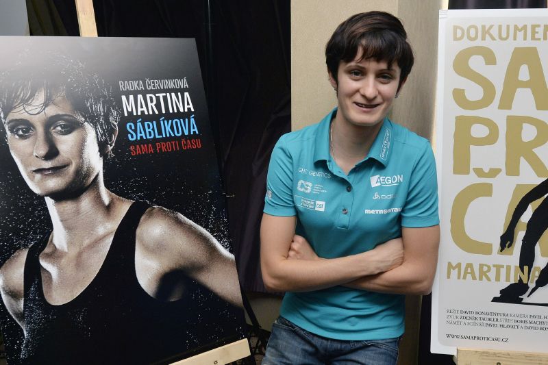 Martina Sáblíková představuje umělecká díla o sobě. Martina Sáblíková představuje umělecká díla o sobě.