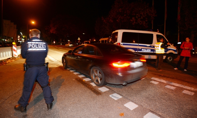 Policie uzavřela okolí bistra.