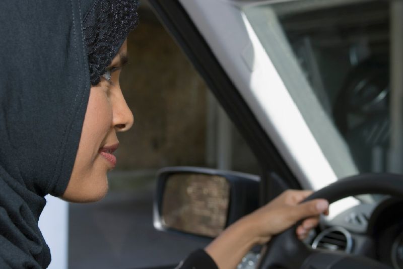 Ženy za volantem? To se v Saudské Arábii nepovoluje (ilustrační foto). Ženy za volantem? To se v Saudské Arábii nepovoluje (ilustrační foto).