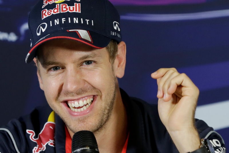 Německý pilot Sebastian Vettel ovládl oba úvodní tréninky na nedělní Velkou cenu Indie formule 1. Německý pilot Sebastian Vettel ovládl oba úvodní tréninky na nedělní Velkou cenu Indie formule 1.