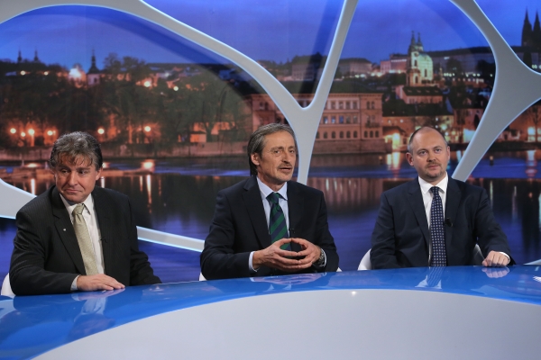 Zprava Jiří Dolejš, Martin Stropnický a Michal Hašek.