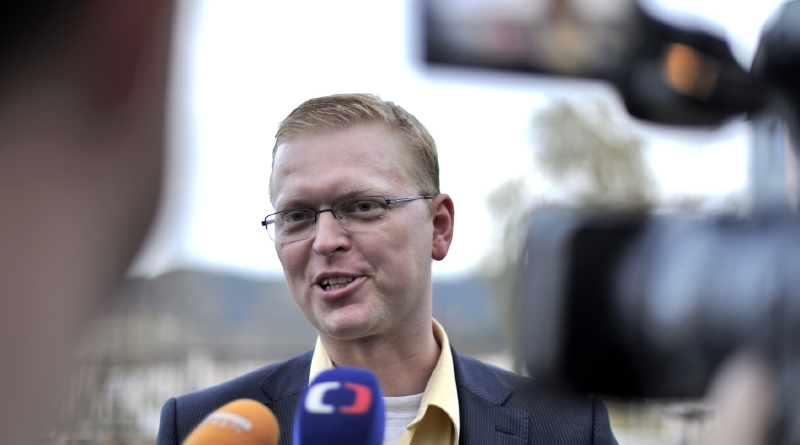 Předseda KDU-ČSL Pavel Bělobrádek. Předseda KDU-ČSL Pavel Bělobrádek.