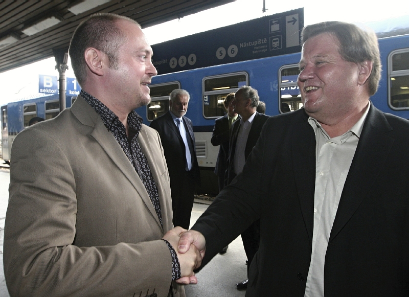 Michal Hašek (vlevo) a Zdeněk Škromach. Michal Hašek (vlevo) a Zdeněk Škromach.