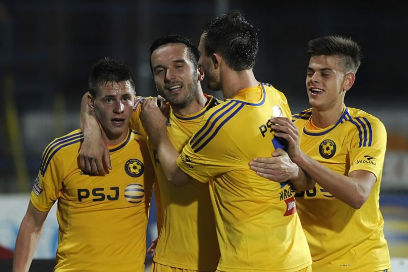 Fotbalisté Jihlavy postoupili do čtvrtfinále Poháru České pošty.