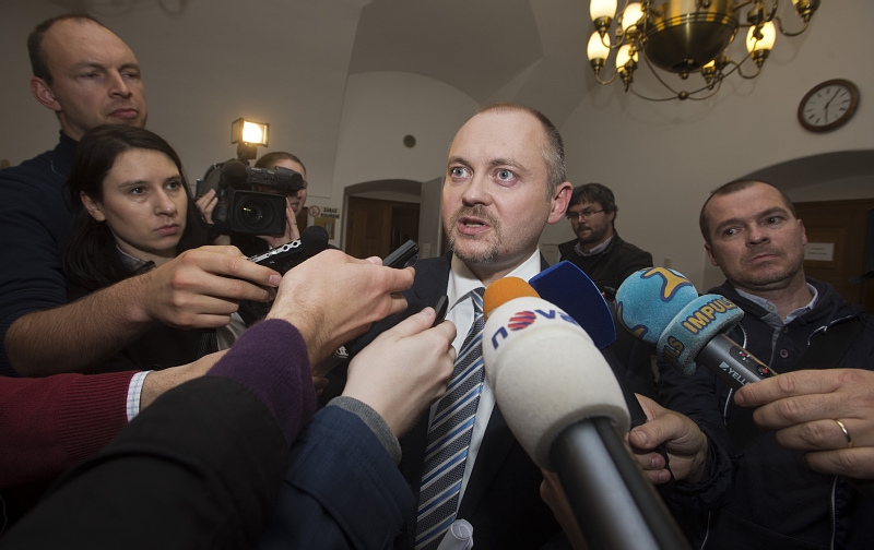 Michal Hašek věří, že se mu další prací pro stranu podaří ze sebe smýt nálepku lháře.