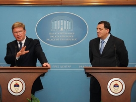 Dodik (vpravo) a český eurokomisař Füle.
