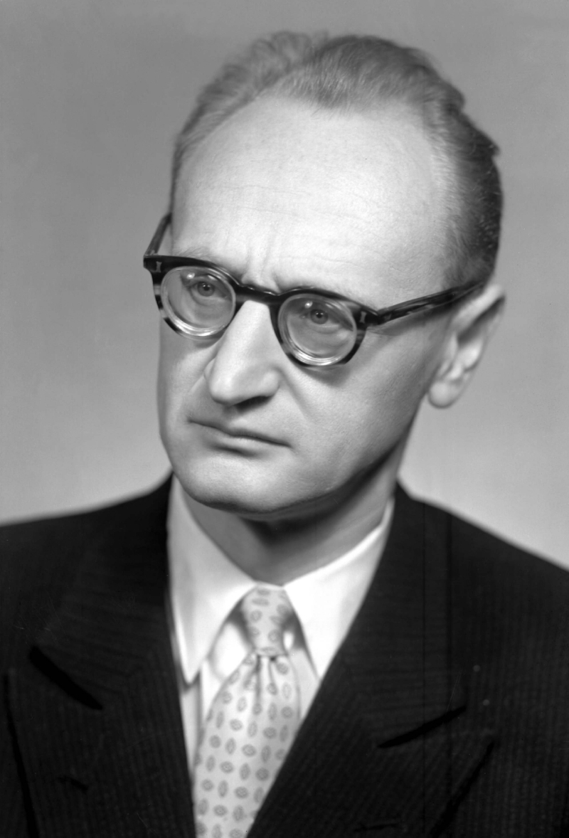 Jiří Hájek. Jiří Hájek.
