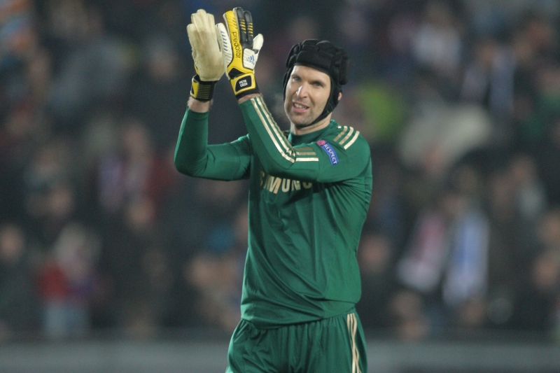 Gólman Chelsea Petr Čech.