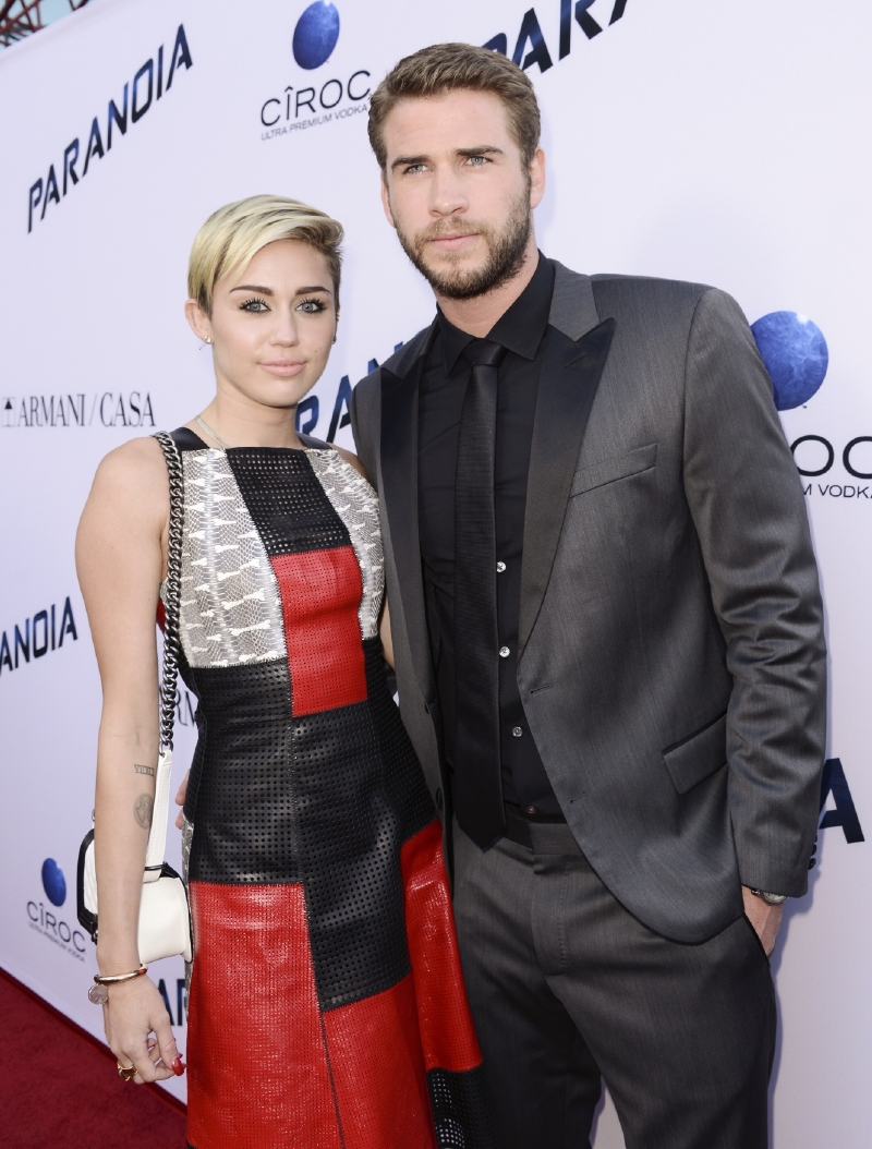 Vrátí se k sobě? Miley žádá Liama o schůzku.