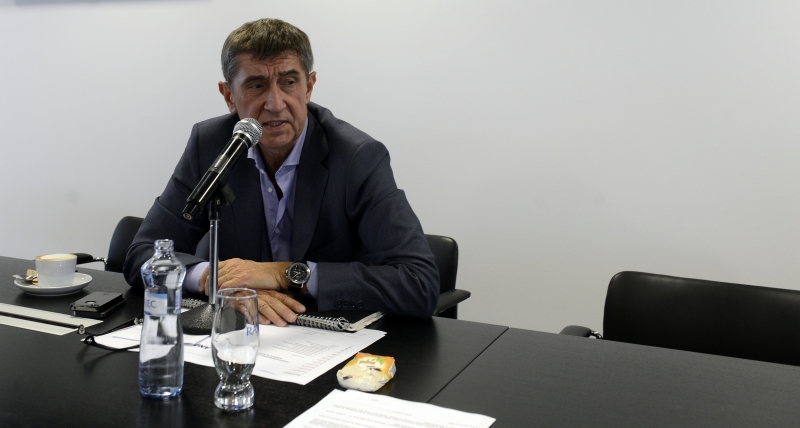 Andrej Babiš se kvůli údajné spolupráci s StB soudí na Slovensku. Andrej Babiš se kvůli údajné spolupráci s StB soudí na Slovensku.