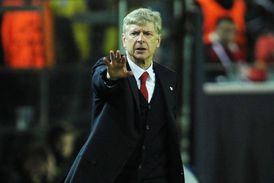 Manažer Arsène Wenger může být spokojený.