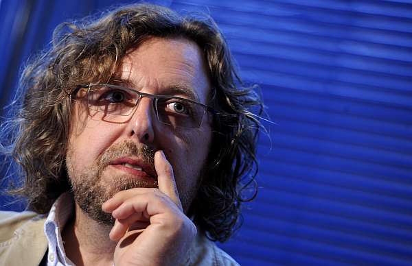Adam Komers.