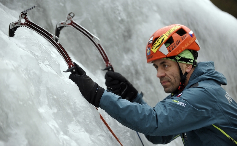 Horolezec Radek Jaroš.
