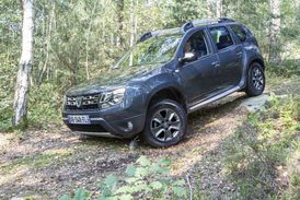 Dacia Duster se osvědčila i v obtížném terénu.