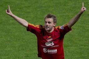 Útočník Dukly Zbyněk Pospěch otevřel brankový účet malého pražského derby.