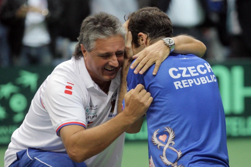 Kapitán Jaroslav Navrátil (vlevo) bude českým tenistům v Bělehradu chybět. Kapitán Jaroslav Navrátil (vlevo) bude českým tenistům v Bělehradu chybět.
