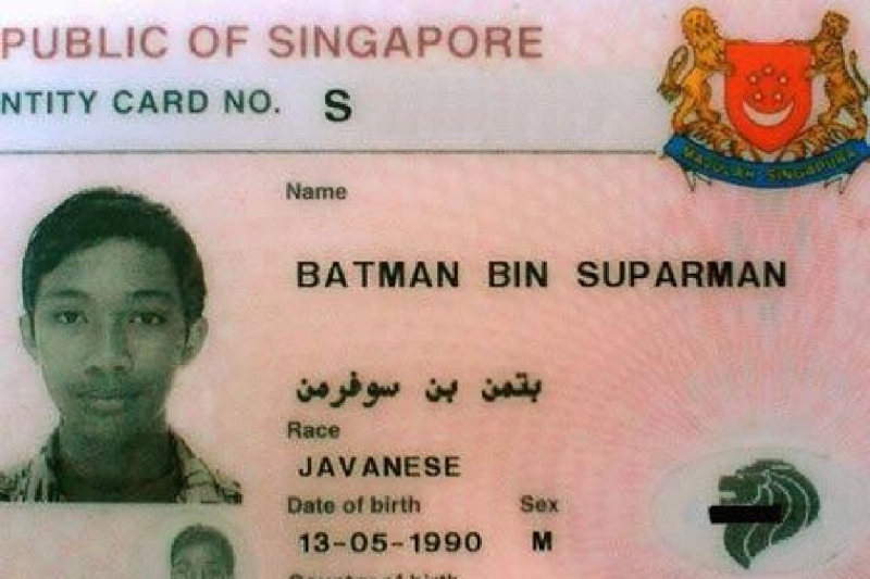 Batman bin Superman se nakonec stal zloduchem a skončil ve vězení. 