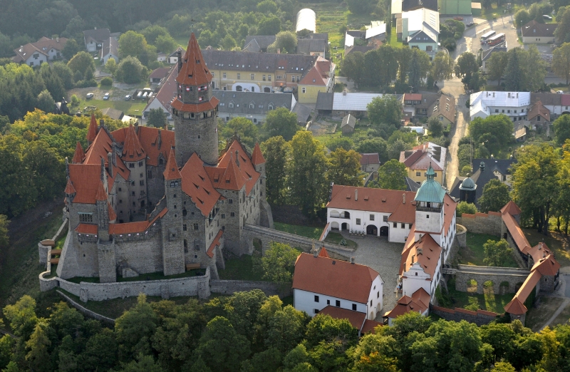 Hrad Bouzov. Hrad Bouzov.