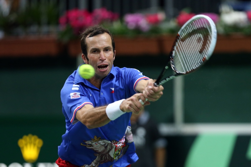 Radek Štěpánek čelí světového jedničce Novaku Djokovičovi. Radek Štěpánek čelí světového jedničce Novaku Djokovičovi.