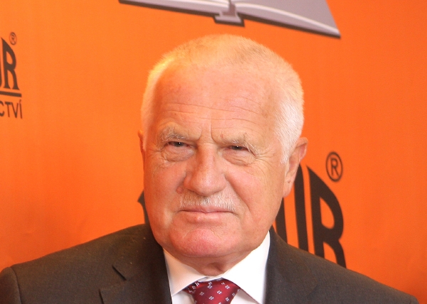 Václav Klaus by se na vozíčku také necítil důstojně.