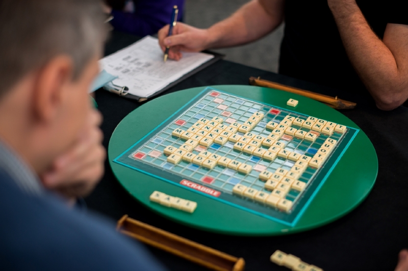 Scrabble tříbí dovednosti, jež se hodí ke spoustě profesí (ilustrační foto). Scrabble tříbí dovednosti, jež se hodí ke spoustě profesí (ilustrační foto).