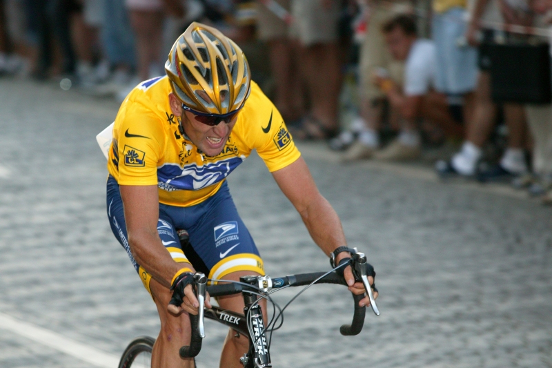 Lance Armstrong na archivní fotografii.