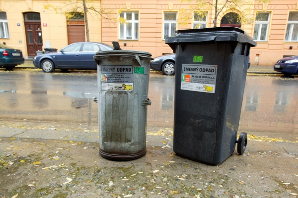 Většina radnic v příštím roce svoz komunálního obchodu nezdraží.