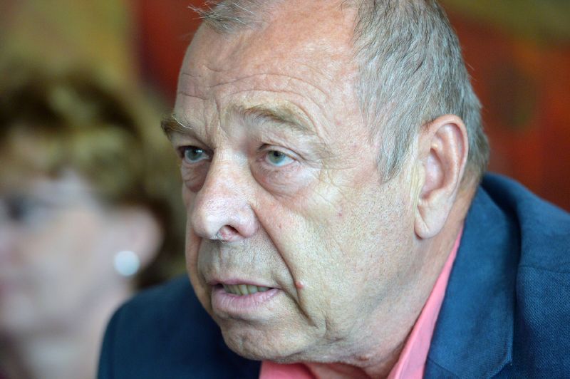Jaroslav Zavadil odchází z čela ČMKOS. Jaroslav Zavadil odchází z čela ČMKOS.
