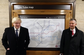 Starosta Londýna Boris Johnson (vlevo) s ředitelem metra Mikem Brownem.