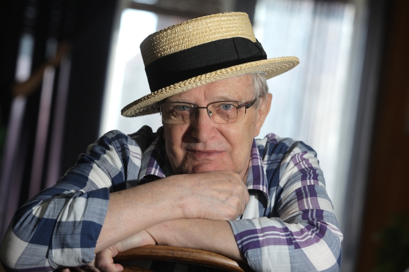 Jiří Suchý.