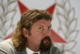 Majitel Slavie Praha Aleš Řebíček.