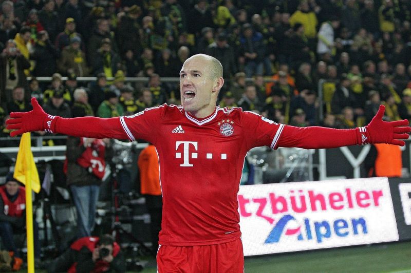 Radující se hráč Bayernu Arjen Robben. Radující se hráč Bayernu Arjen Robben.